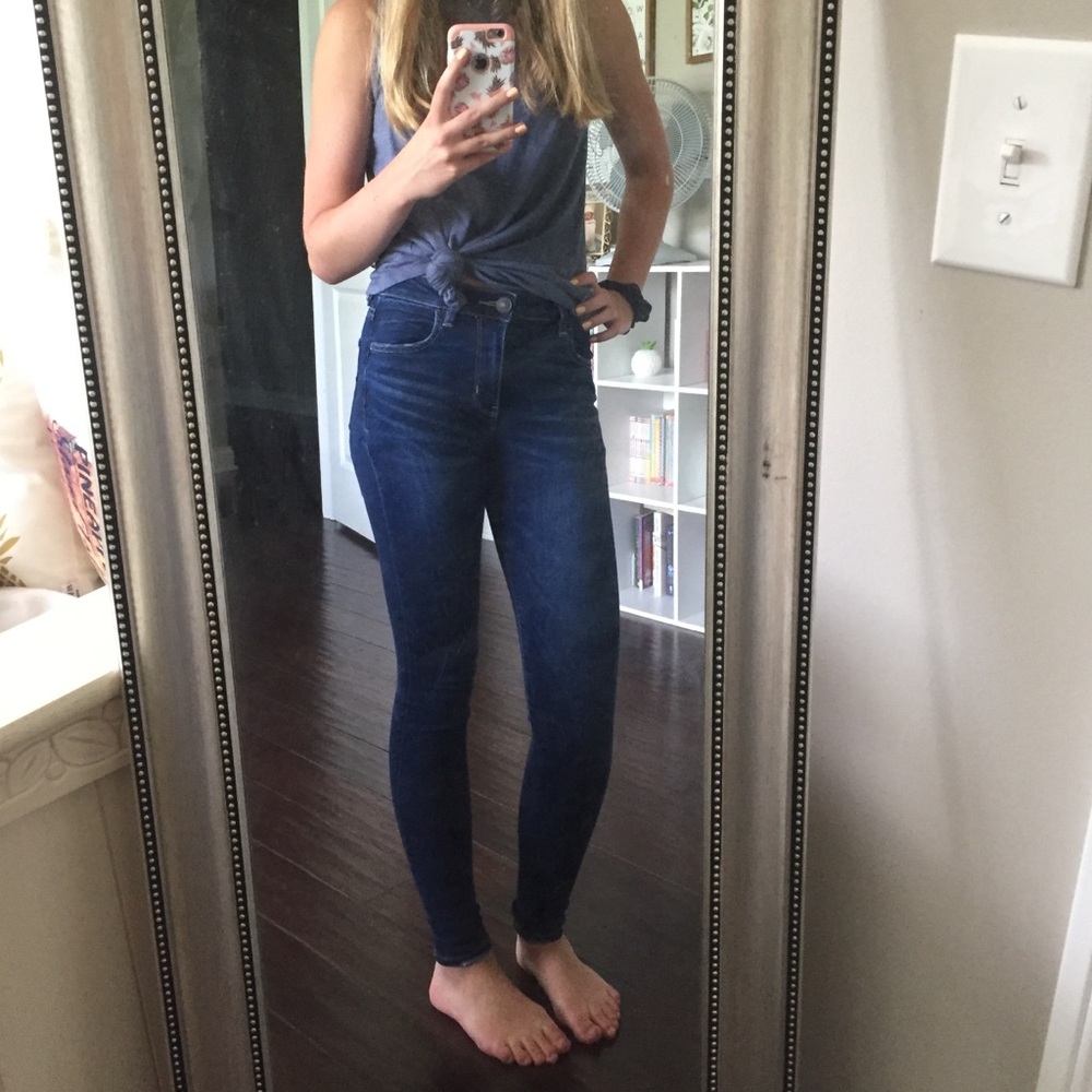 AE High Waisted Jeans